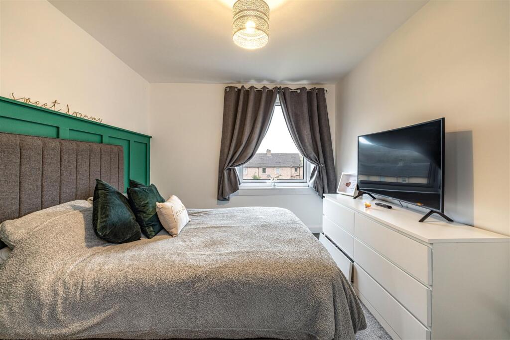 11 Scott Crescent Hawick 25.JPG