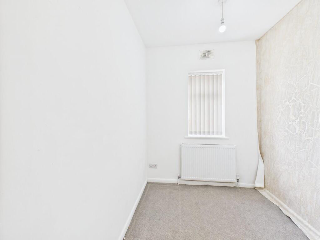 TOR bedroom 3.jpg
