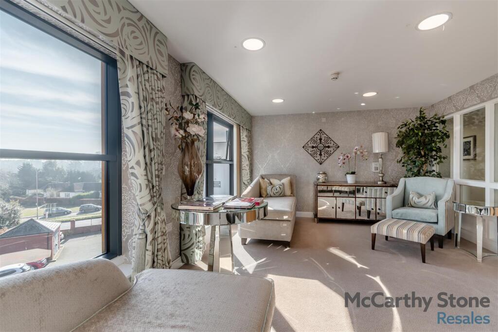 8638982-interior37.jpg
