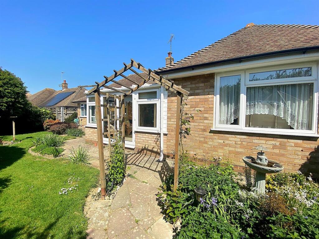 13 Grenada Close - Rear to use3.jpg