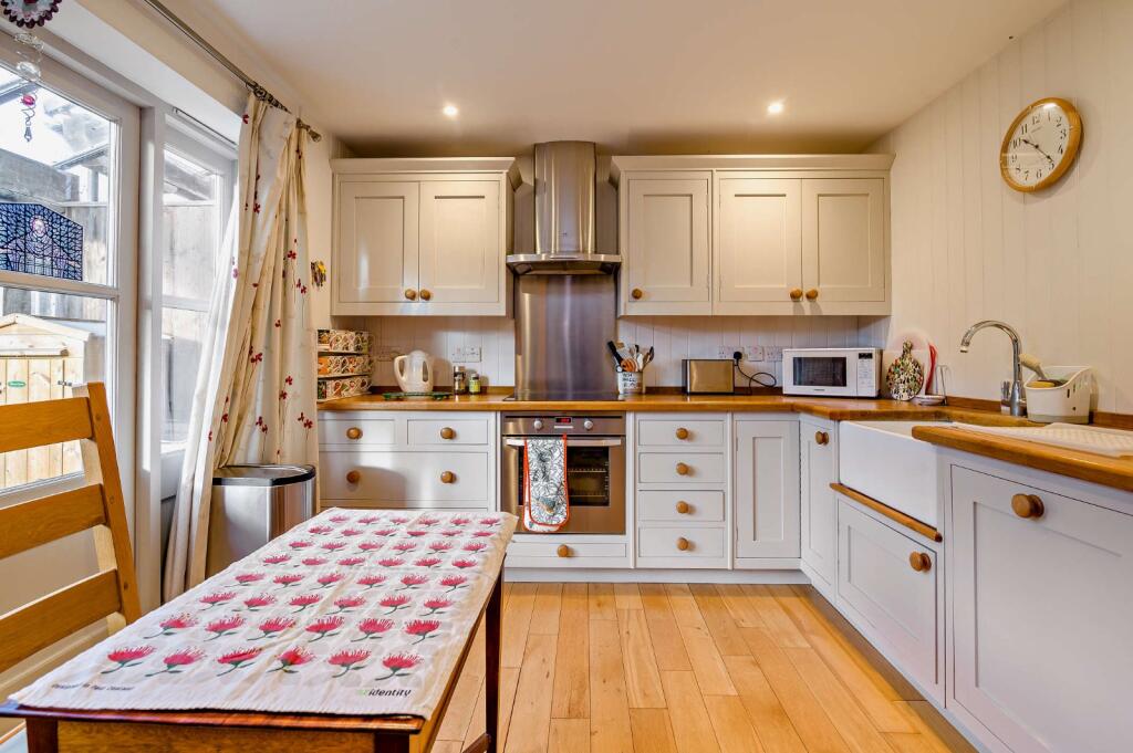 Querns Lane, Cirencester, Gloucestershire, GL7