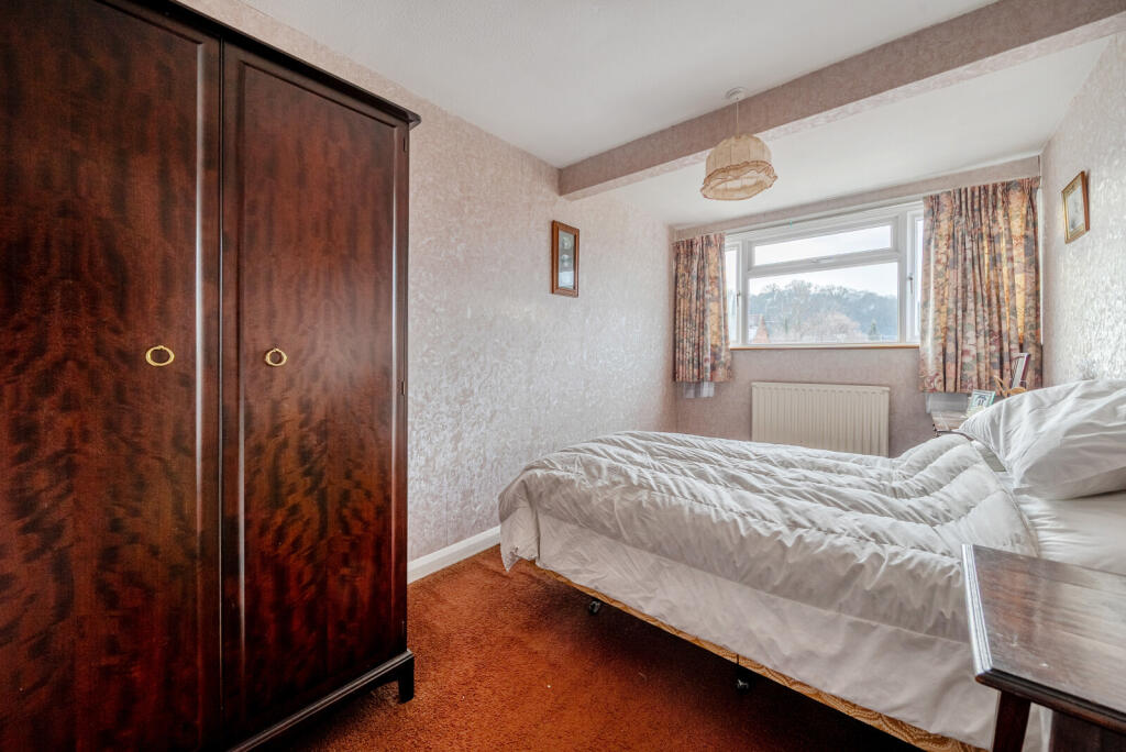 1395517-7-695d04b...