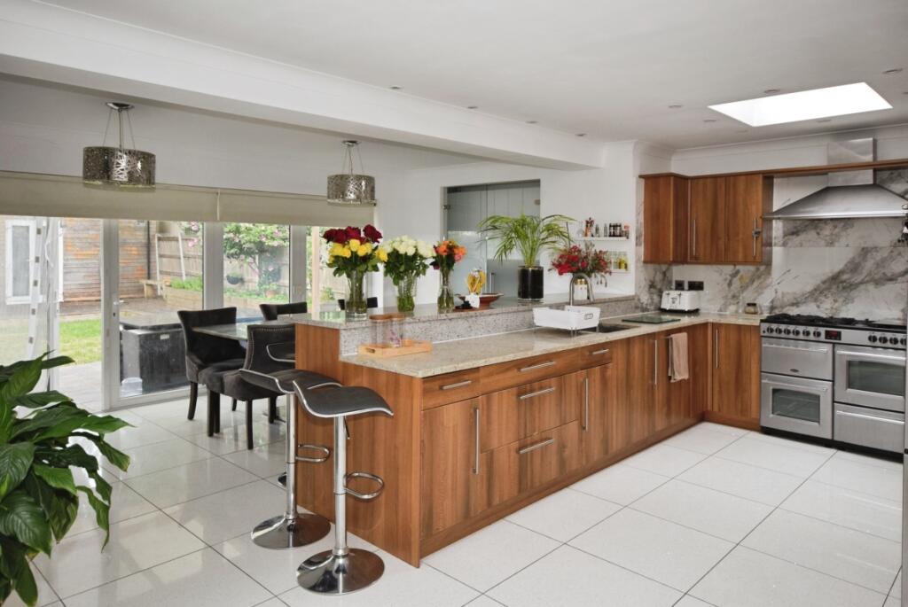 Kitchen 1