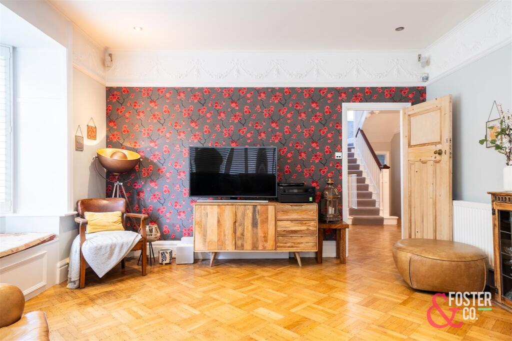 15 SURRENDEN CRESCENT FINSHED EDITS-25.JPG