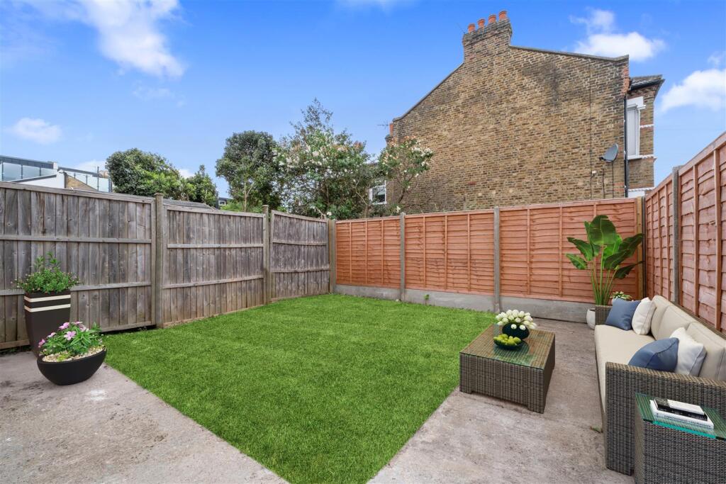 8B Wycliffe Street-7.jpg