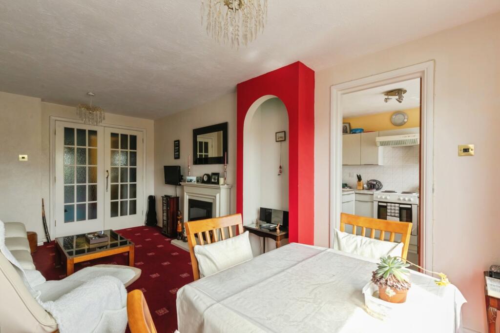 Dining / Living Room