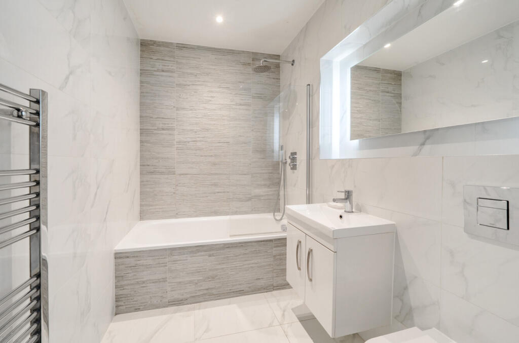 1303730-7-68486b5...