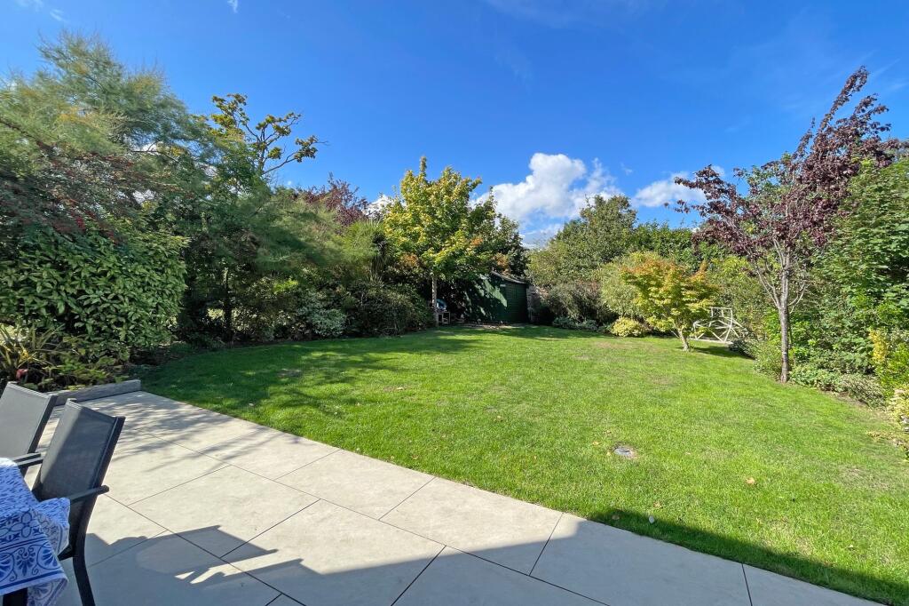 Aragon Avenue, Nonsuch Estate, East Ewell