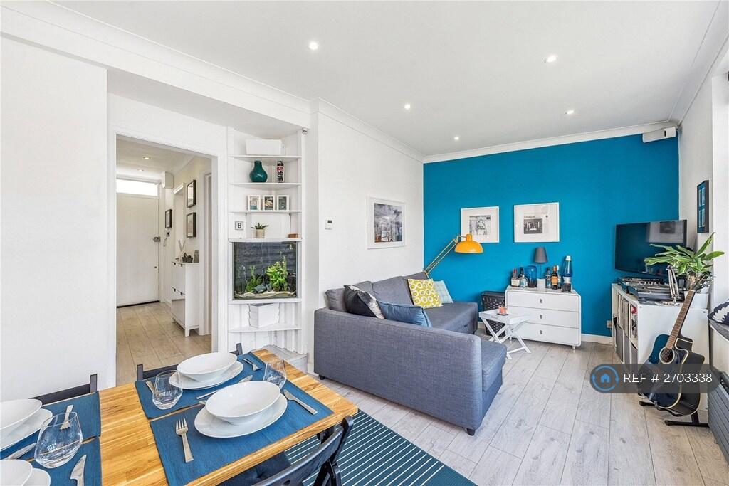 Studio - Dining (Bed Up) &amp; Living Area