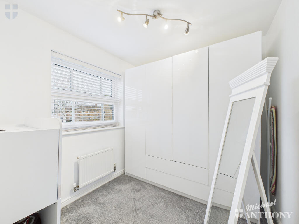 CAM03218G0-PR0837-STILL003