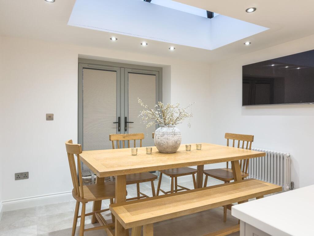 Kitchen diner