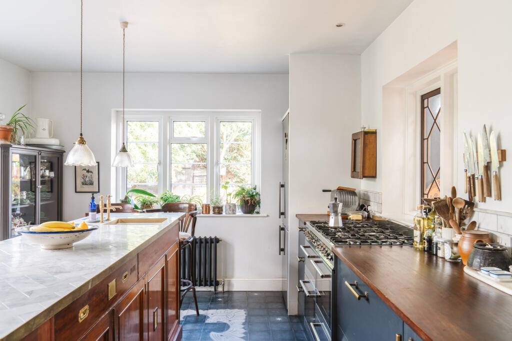 310978 - 84CranmoreLane_HighRes-53.jpg