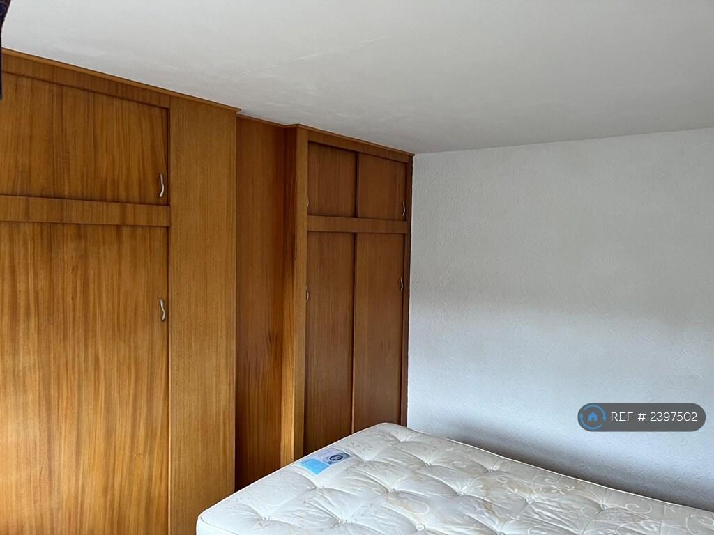 Master Bedroom 3
