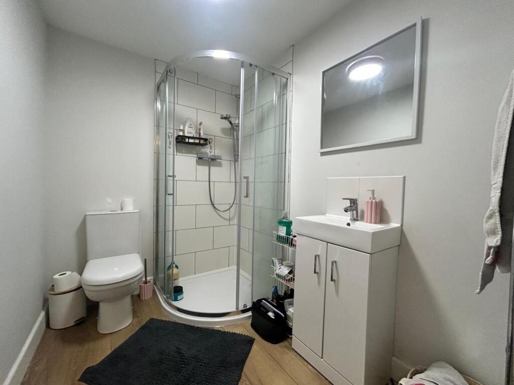 Shower room.jpg