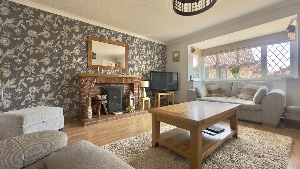 FullSizeRender (4...