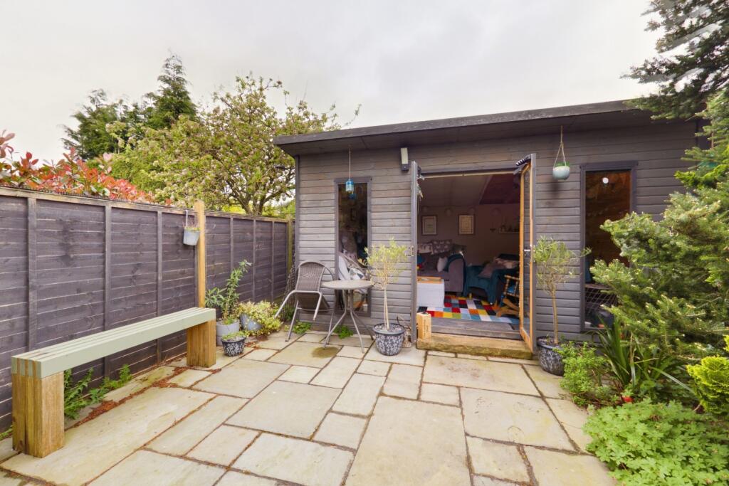 CAM03162G0-PR0244-PAN017