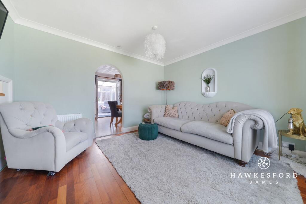 Keswick Avenue, Sittingbourne - Lounge