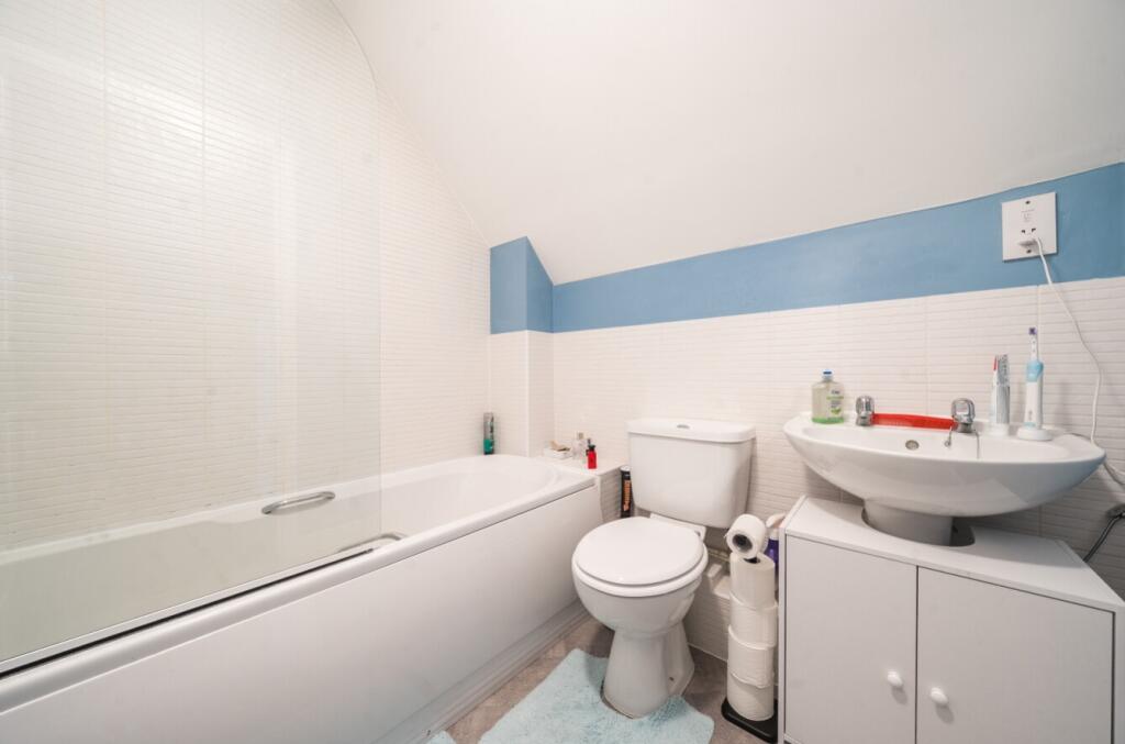 1381410-14-691477de045d8-ARW