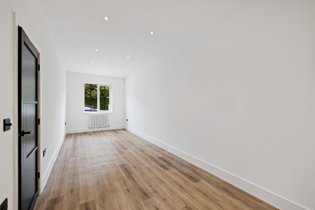 Office/playroom/granny flat - annexe