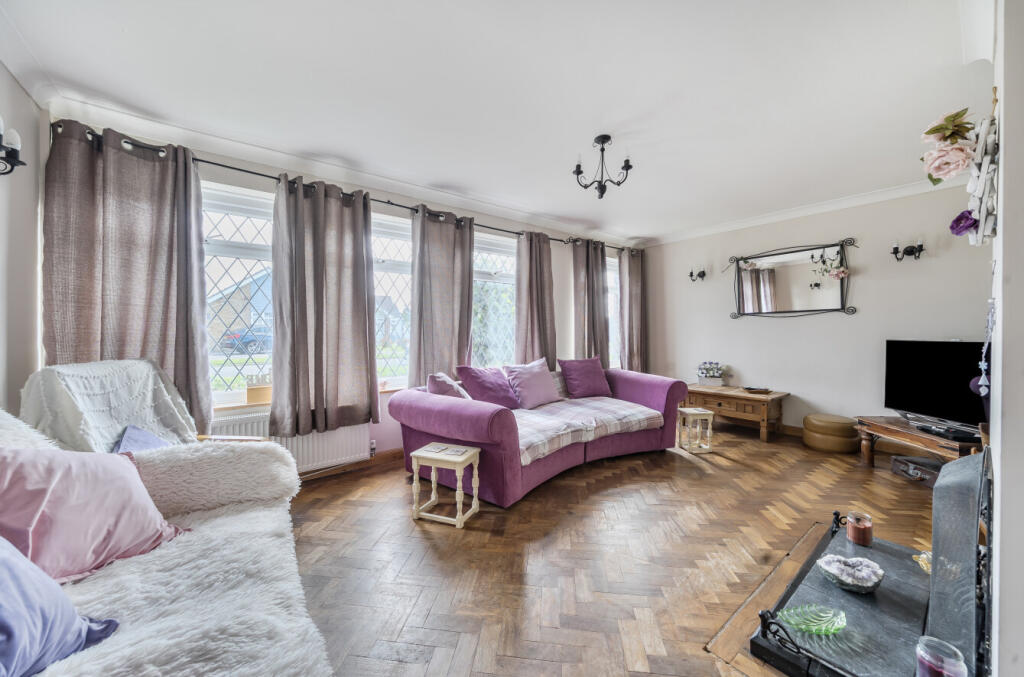 1369892-1-68efa0d...