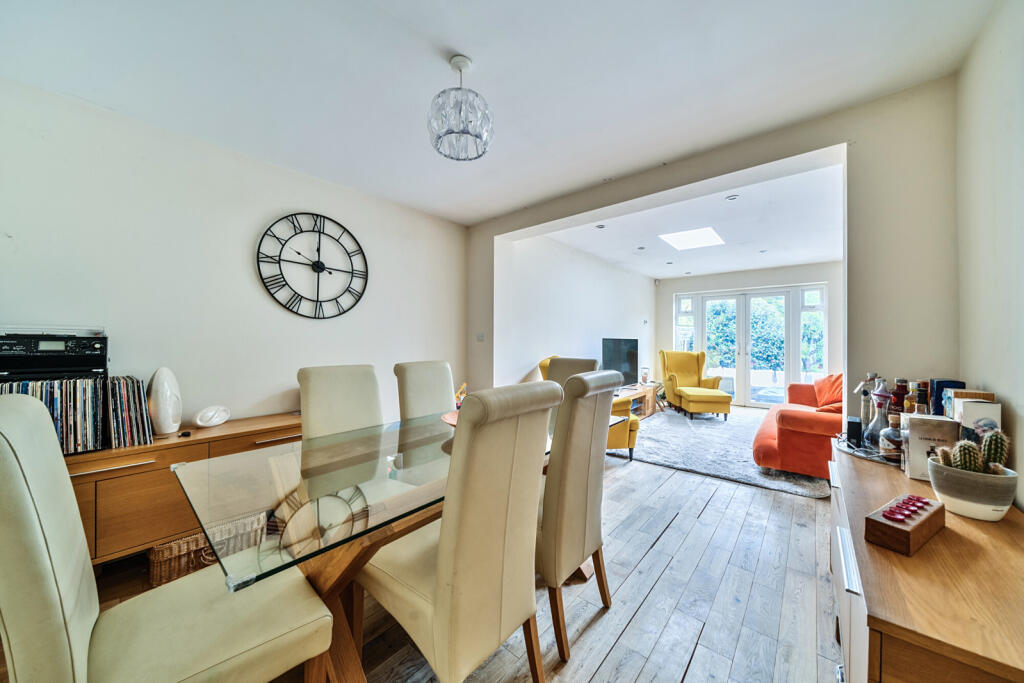 5-681a52296370a-1...