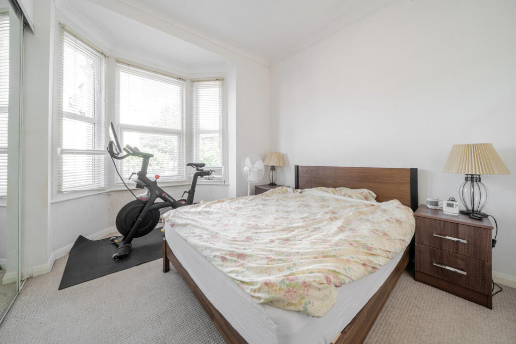 1312566-6-6853cdc...