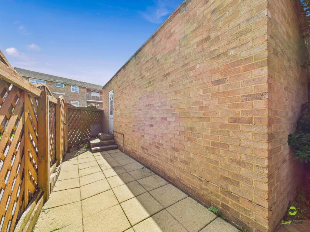 CAM03779G0-PR0288-STILL012