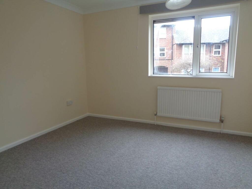 Helen Close Bedroom 