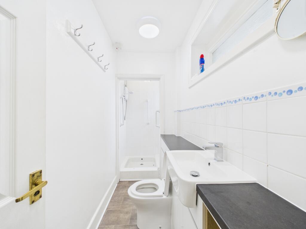 CAM02023G0-PR0160-STILL007