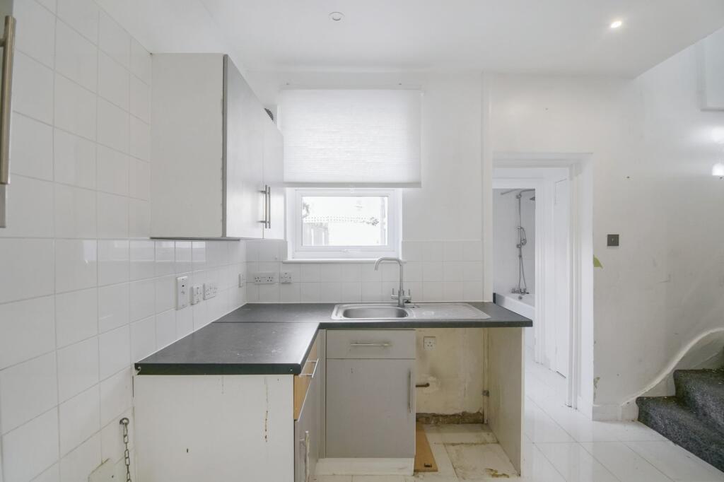 13 Tavistock Road, Stratford, London E15 4ER