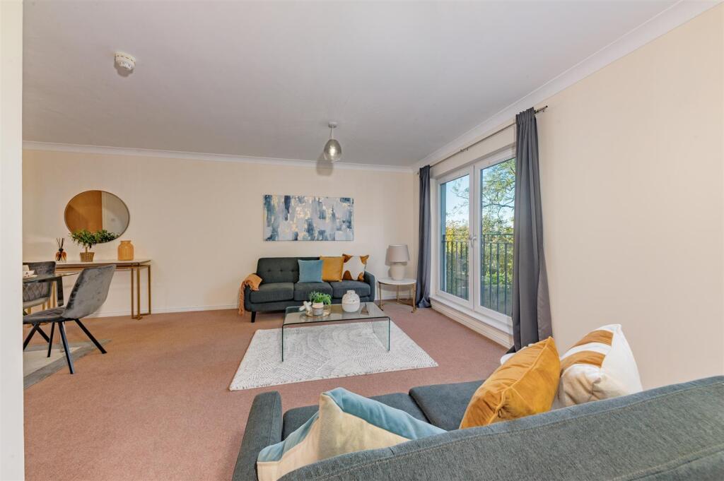 15 Dudhope Gardens Dundee-11.JPG