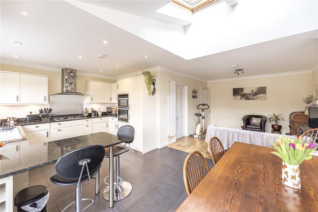 Kitchen/Diner/Family