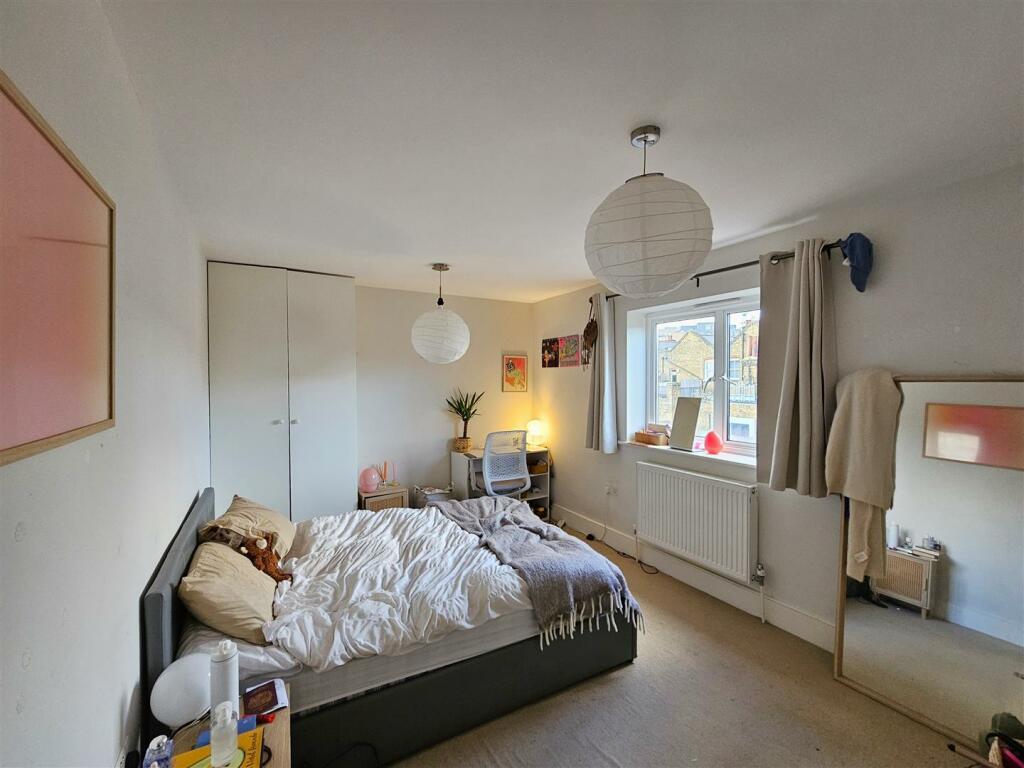 Back Bedroom 2.jpg