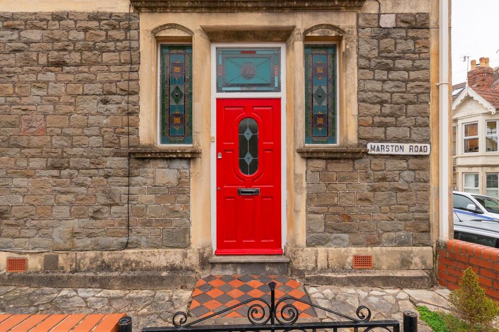 4M1RKE - External B.jpg