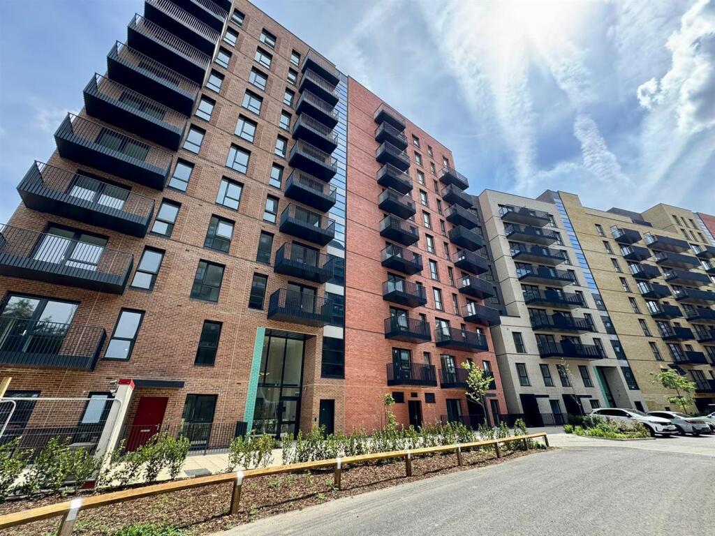 WhatsApp Image 2025-05-20 at 16.25.35 (2).jpeg