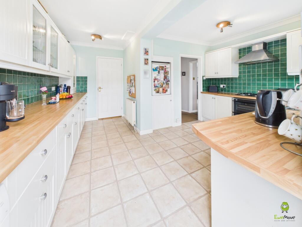 Presented By Clinton Crawford - Ewemove Bexley and