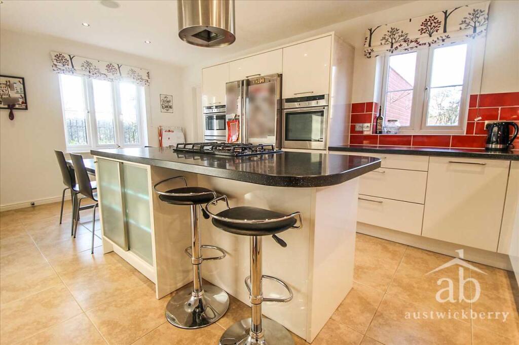 Kitchen/diner/Family