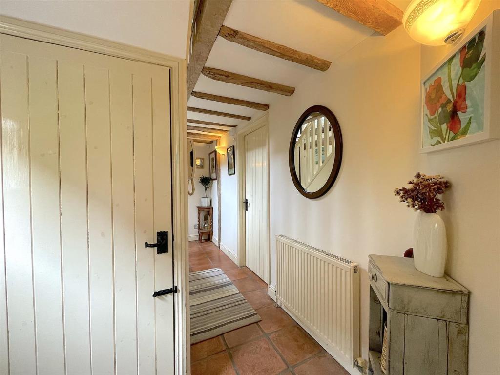 Entrance Hall (1).jpeg