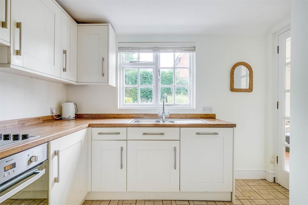 Baldock Road 97-22.jpg