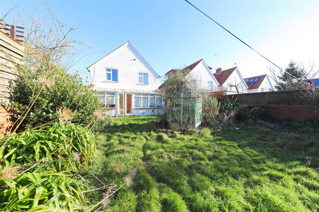 nicholas james mansfield garden_.jpg