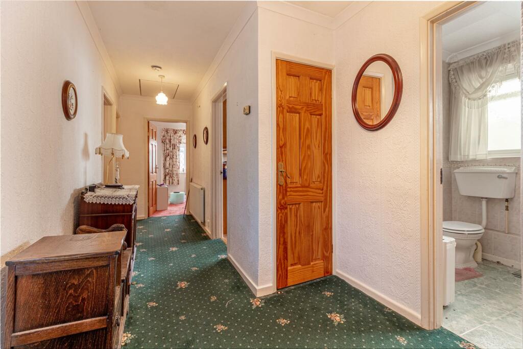 Hallway-1 2024-08-22 11_44_54.jpg