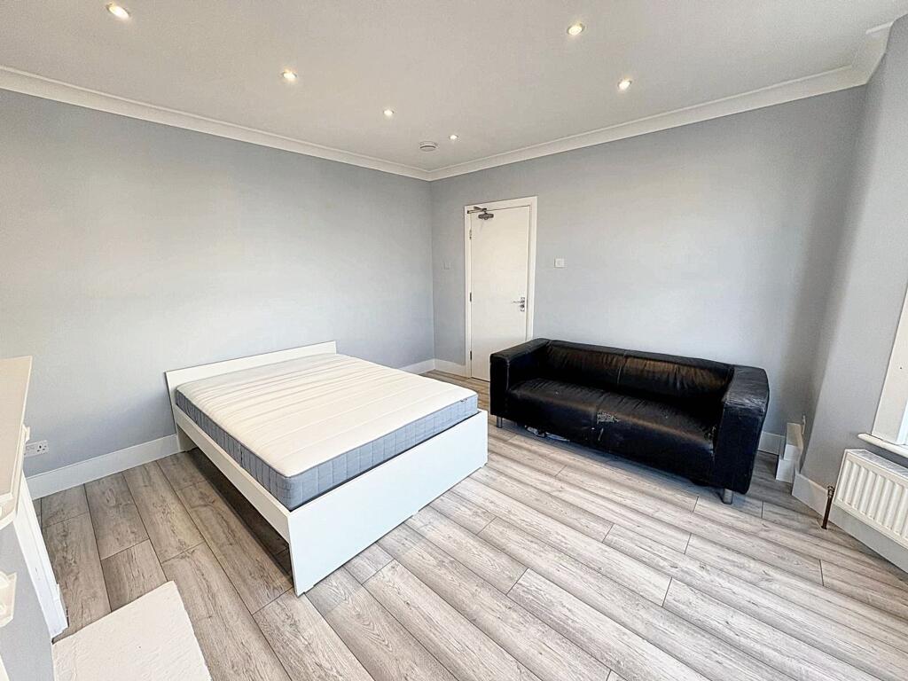 Private Bedroom