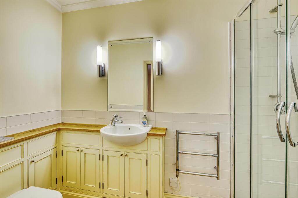 Tollbar Rd Islip-23.jpg