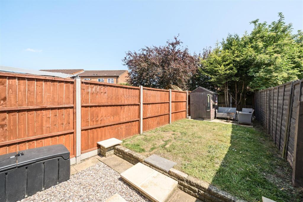 REAR GARDEN.jpg