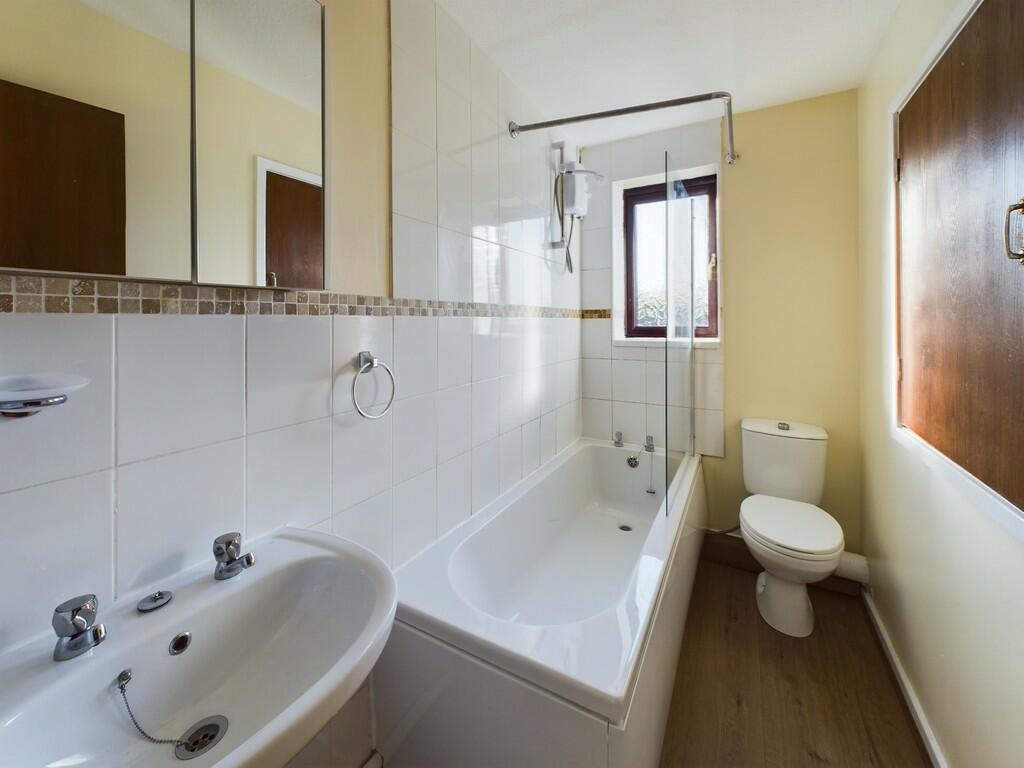 CAM02854G0-PR0270...