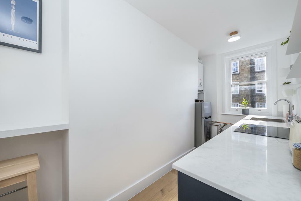 kitchen (2).jpg