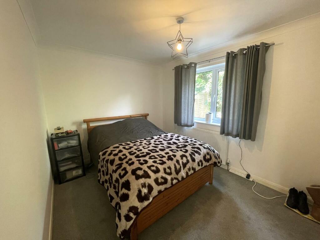 Bed 2.jpeg