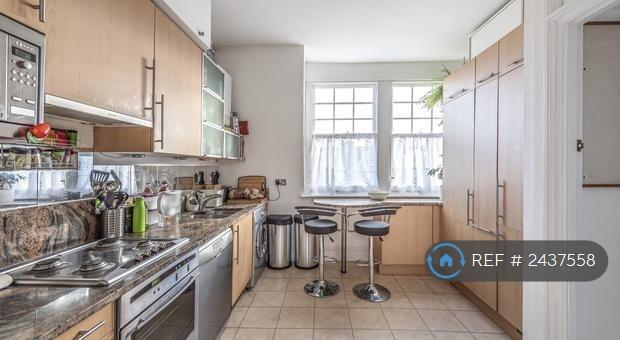 Eat-In Kitchen