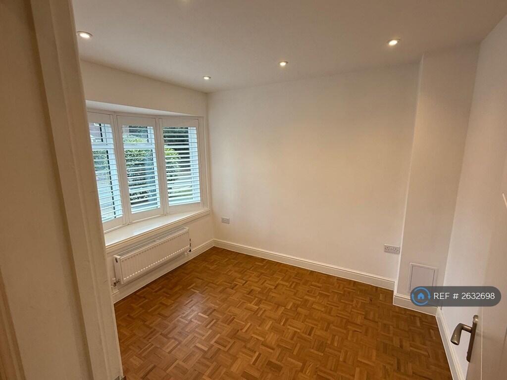 Ground Floor Study/Bedroom 4
