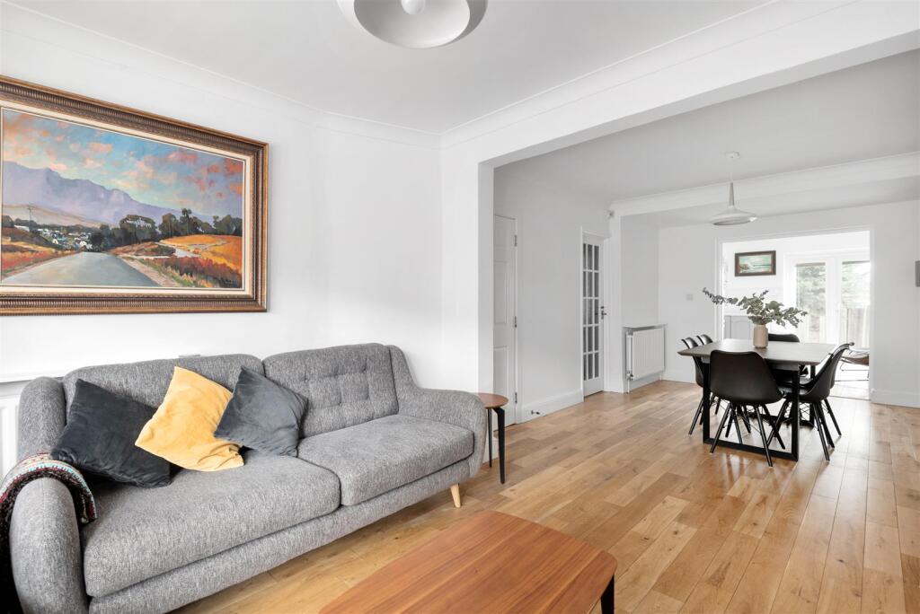 Wolsey Crescent